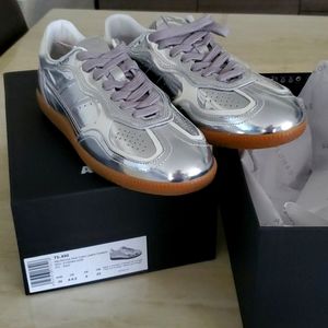 Alohas silver sneakers